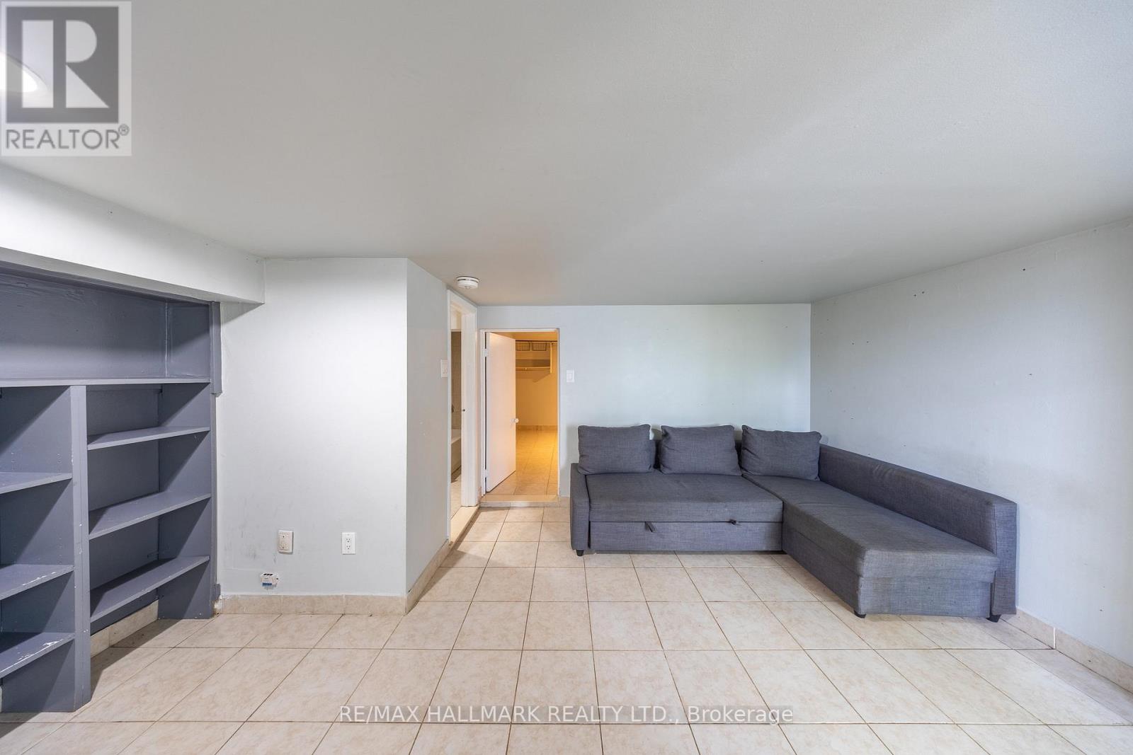 Lower - 1366 Davenport Road, Toronto, Ontario  M6H 2G9 - Photo 6 - W12597314