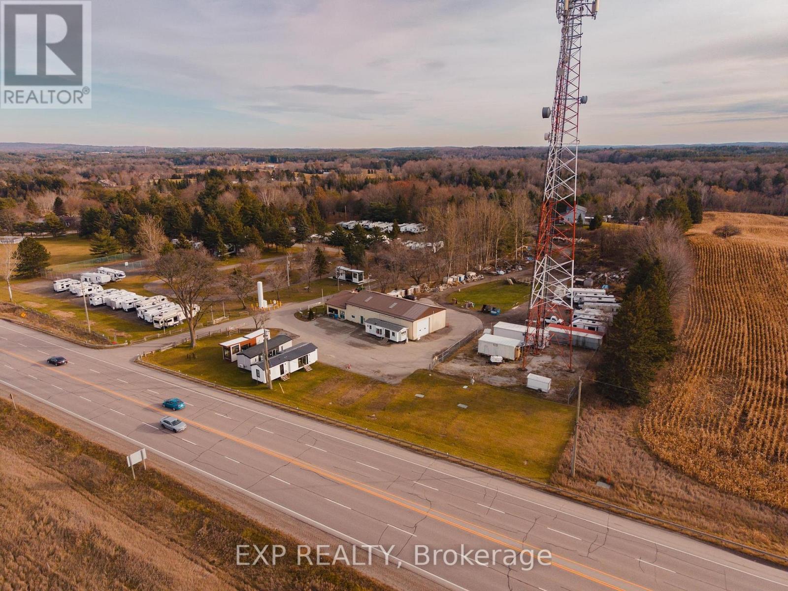 8431 Highway 9 Highway, Caledon, Ontario  L7E 0E8 - Photo 2 - W12597328