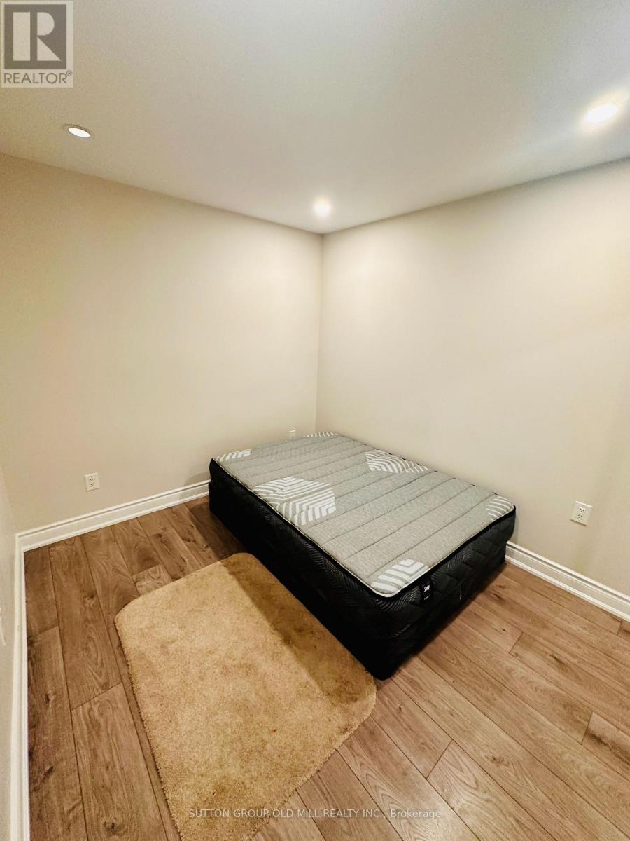 1032 Burnhamthorpe Road E, Mississauga, Ontario  L4Y 2X6 - Photo 23 - W12597348