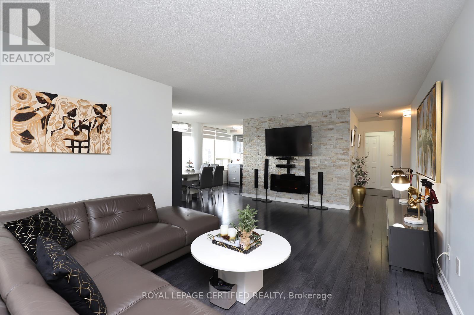 1409 - 700 Constellation Drive, Mississauga (Hurontario), Ontario  L5R 3G8 - Photo 14 - W12597354