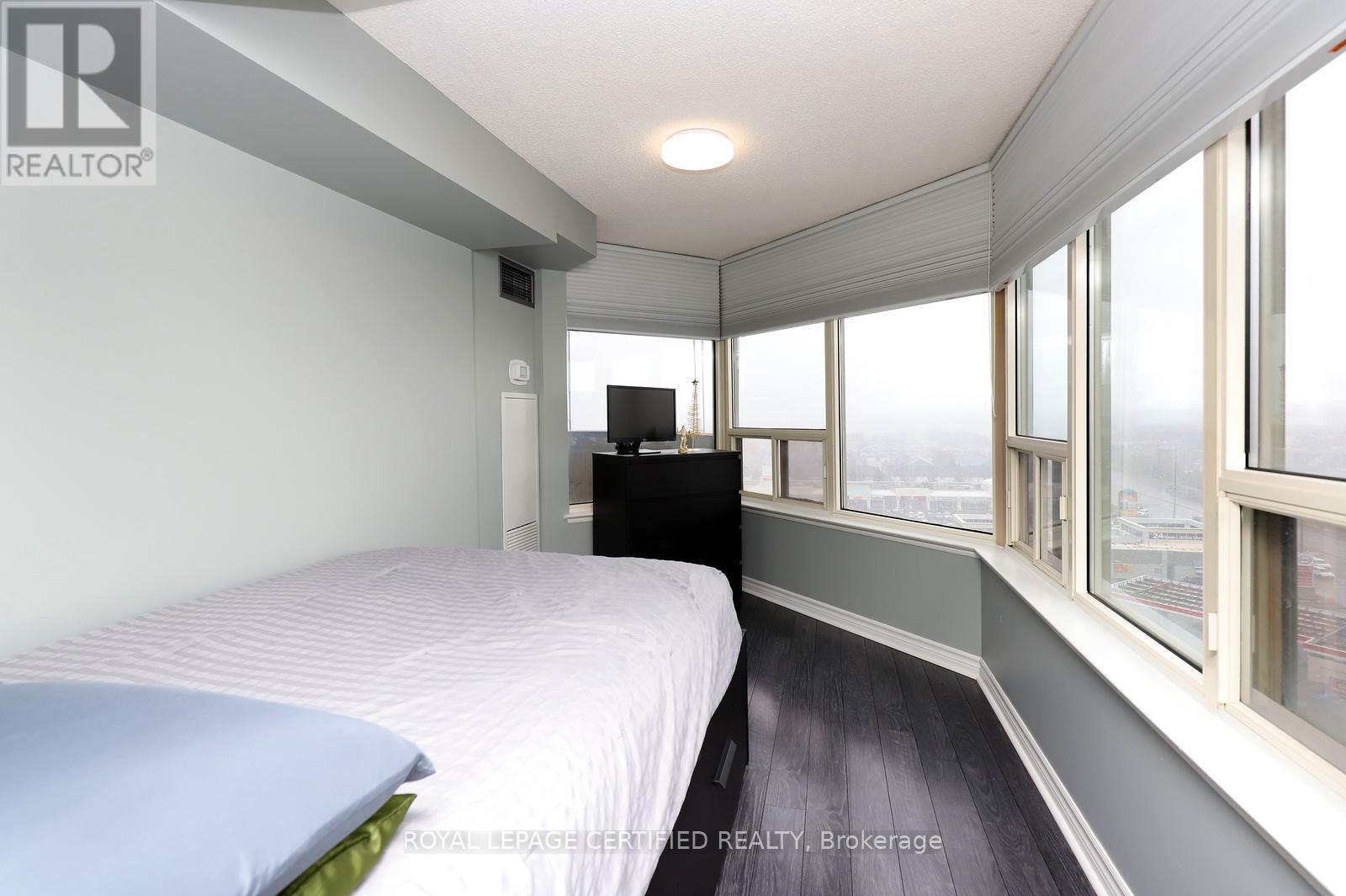 1409 - 700 Constellation Drive, Mississauga (Hurontario), Ontario  L5R 3G8 - Photo 26 - W12597354