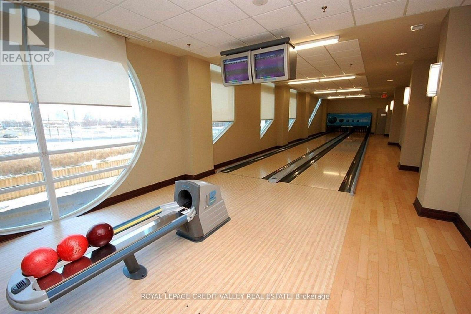 709 - 349 Rathburn Road W, Mississauga (City Centre), Ontario  L5B 0G9 - Photo 39 - W12597382