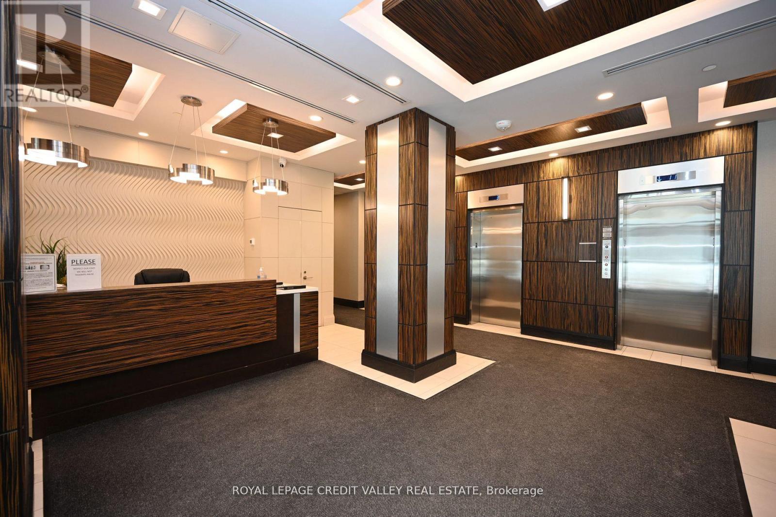 709 - 349 Rathburn Road W, Mississauga (City Centre), Ontario  L5B 0G9 - Photo 5 - W12597382