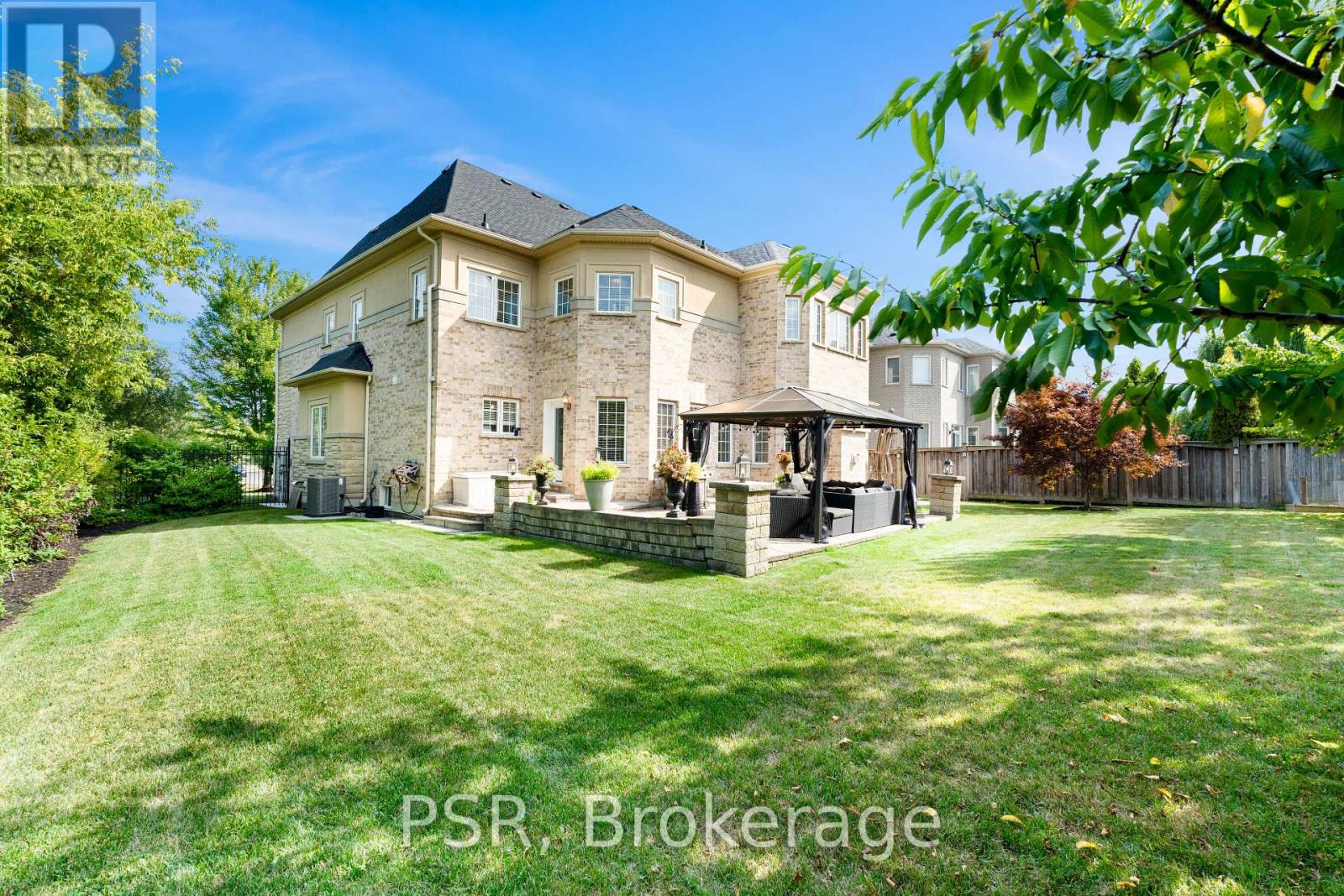 246 - 26 Louvain Drive, Brampton, Ontario  L6P 1W6 - Photo 2 - W12597384