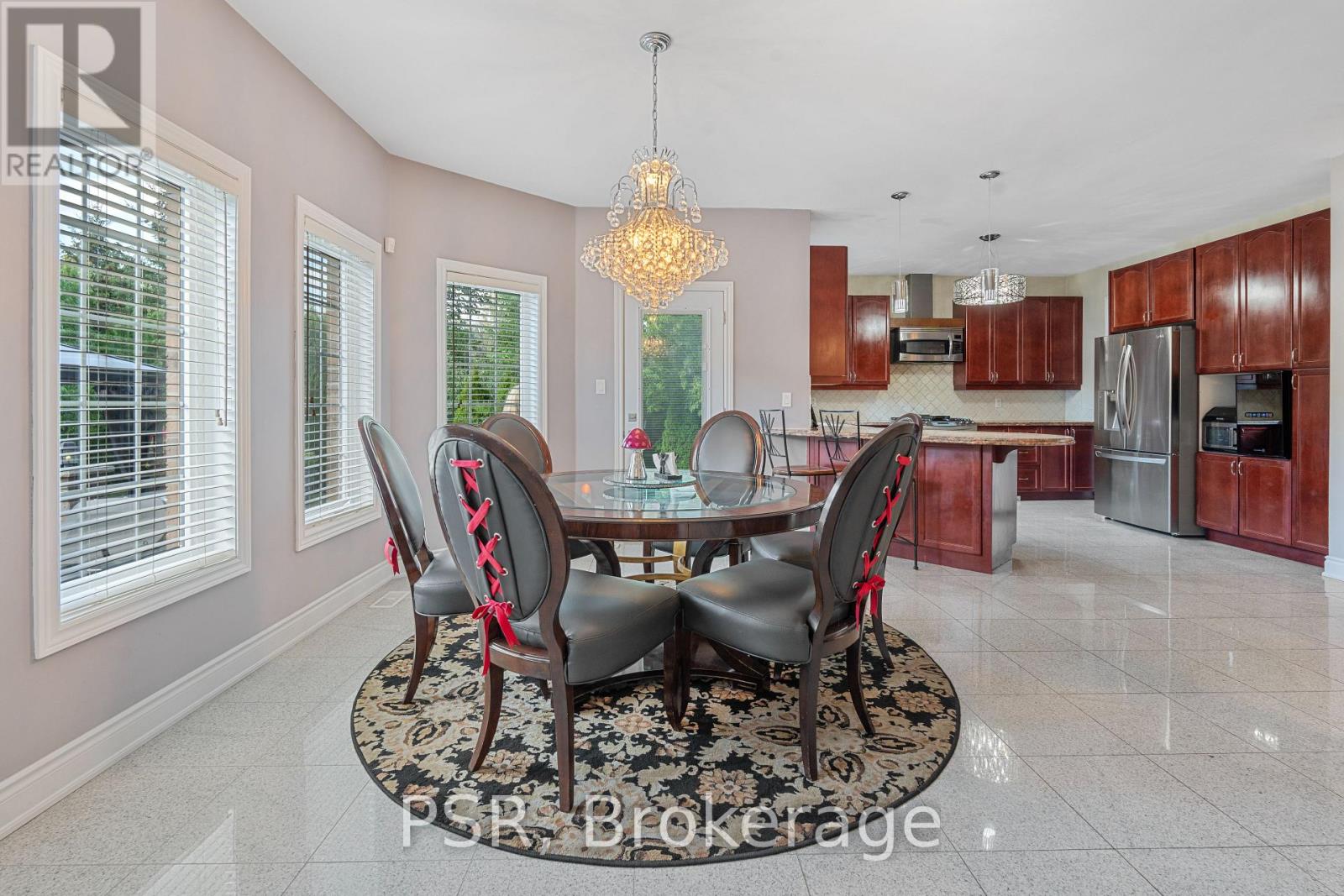 246 - 26 Louvain Drive, Brampton, Ontario  L6P 1W6 - Photo 7 - W12597384