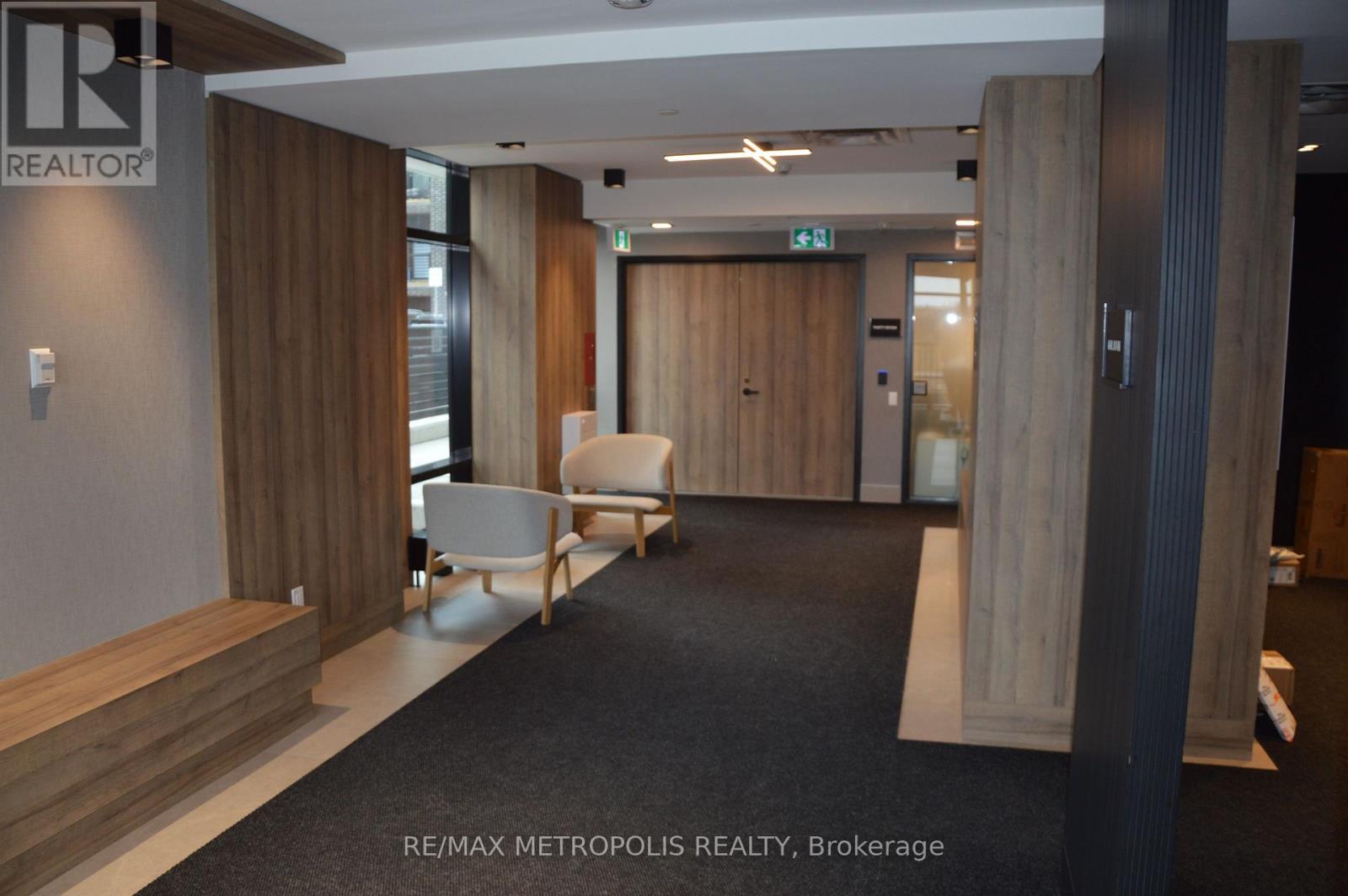 203 - 335 Wheat Boom Drive, Oakville (Jm Joshua Meadows), Ontario  L6H 7C2 - Photo 3 - W12597402