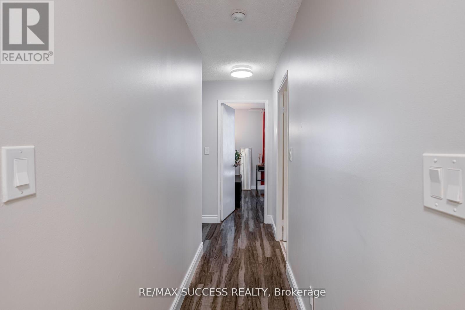 713 - 145 Hillcrest Avenue, Mississauga (Cooksville), Ontario  L5B 3Z1 - Photo 14 - W12597446