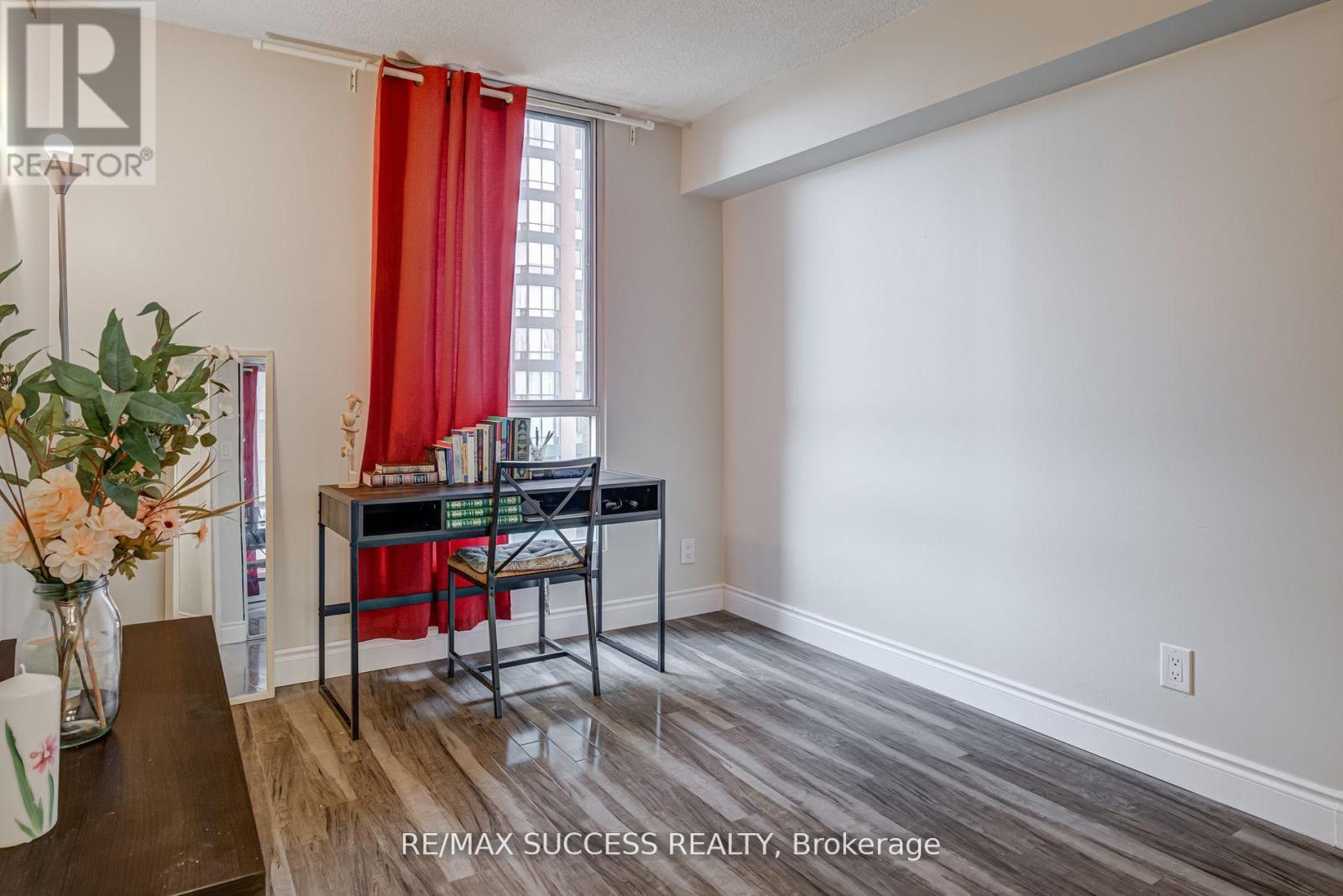 713 - 145 Hillcrest Avenue, Mississauga (Cooksville), Ontario  L5B 3Z1 - Photo 17 - W12597446