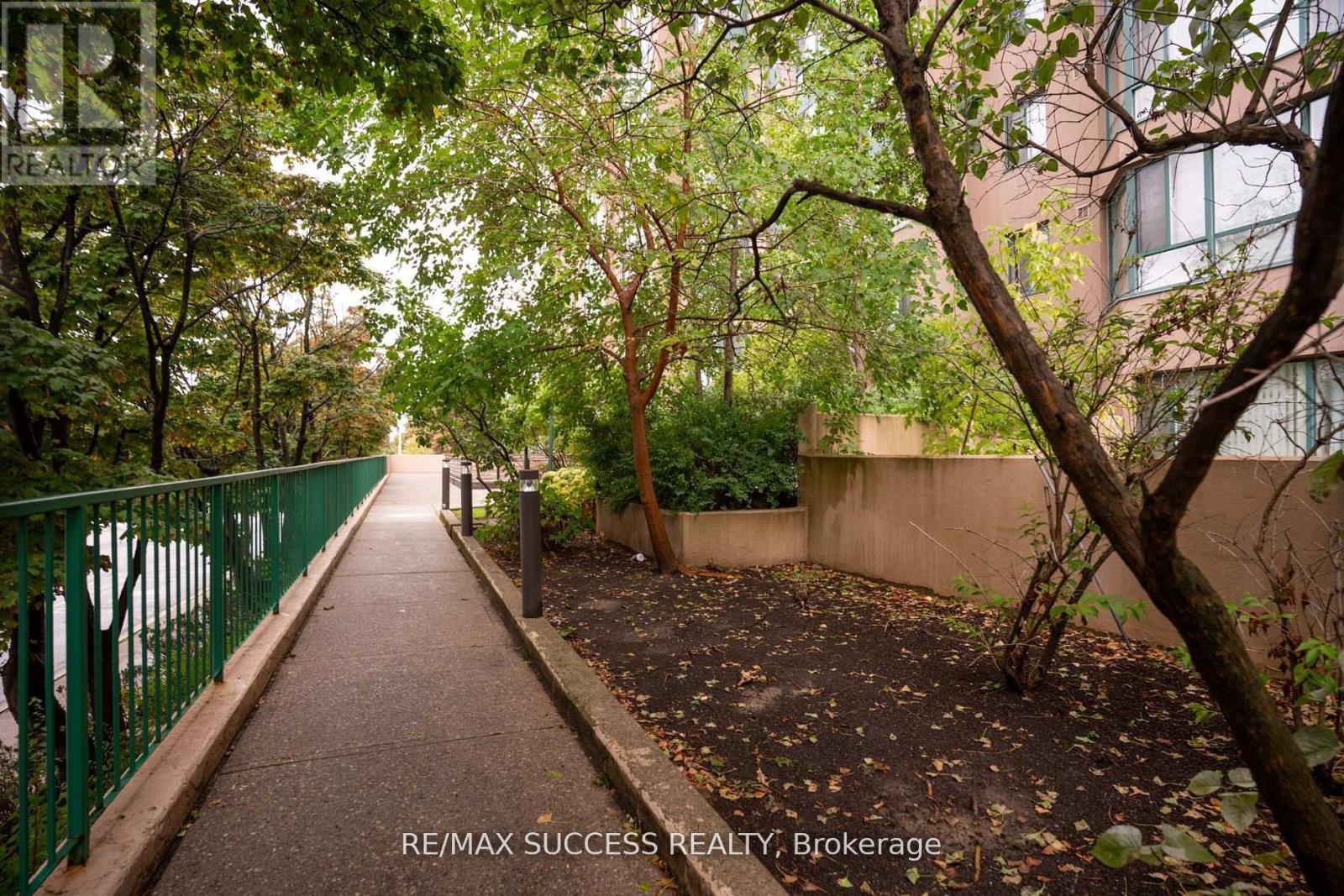 713 - 145 Hillcrest Avenue, Mississauga (Cooksville), Ontario  L5B 3Z1 - Photo 26 - W12597446