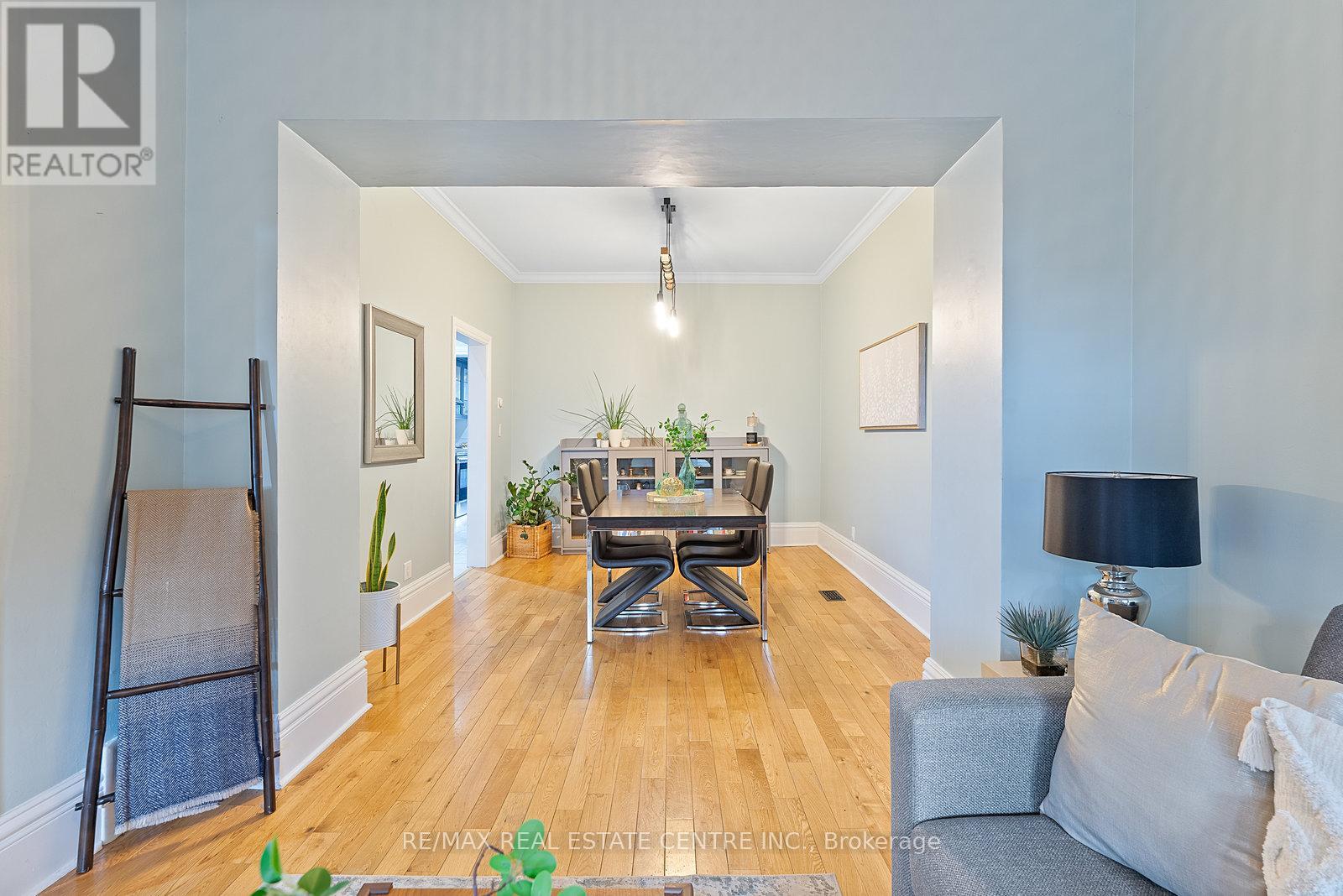 35 Miller Street, Toronto, Ontario  M6N 2Z6 - Photo 10 - W12597462