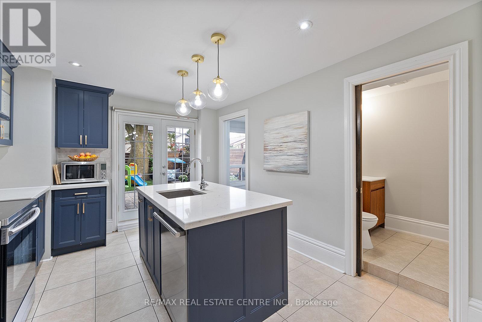 35 Miller Street, Toronto, Ontario  M6N 2Z6 - Photo 15 - W12597462