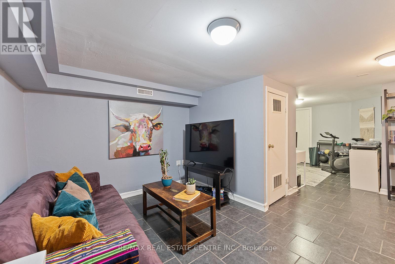 35 Miller Street, Toronto, Ontario  M6N 2Z6 - Photo 30 - W12597462