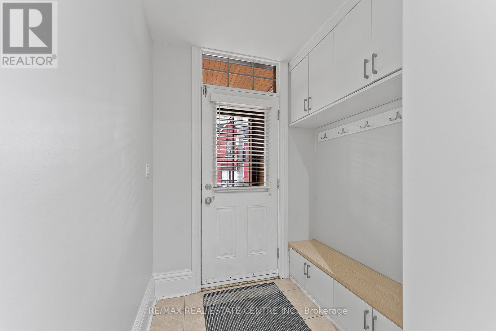 35 Miller Street, Toronto, Ontario  M6N 2Z6 - Photo 7 - W12597462