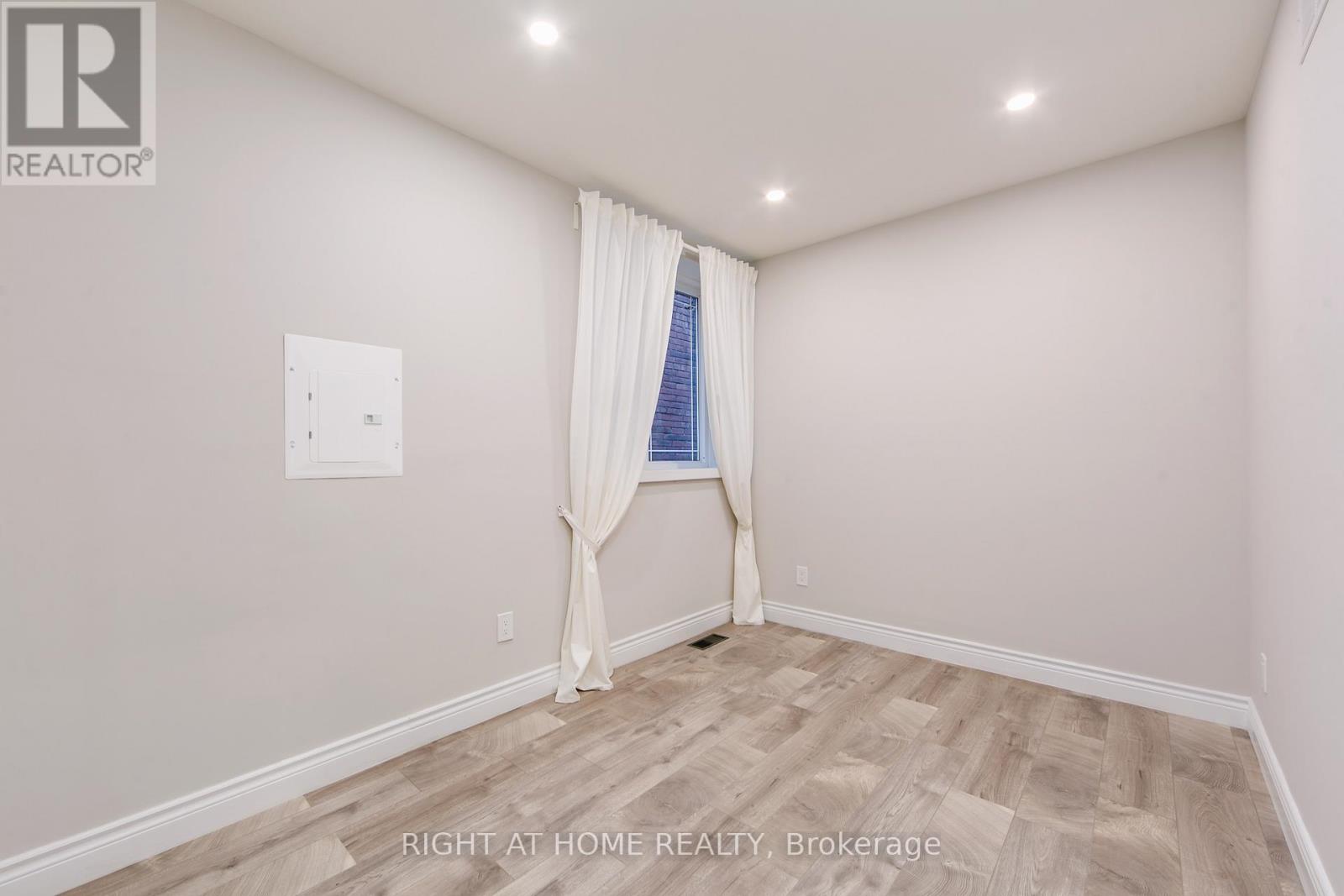 1 - 701 Dupont Street, Toronto, Ontario  M6G 1Z5 - Photo 11 - W12597472