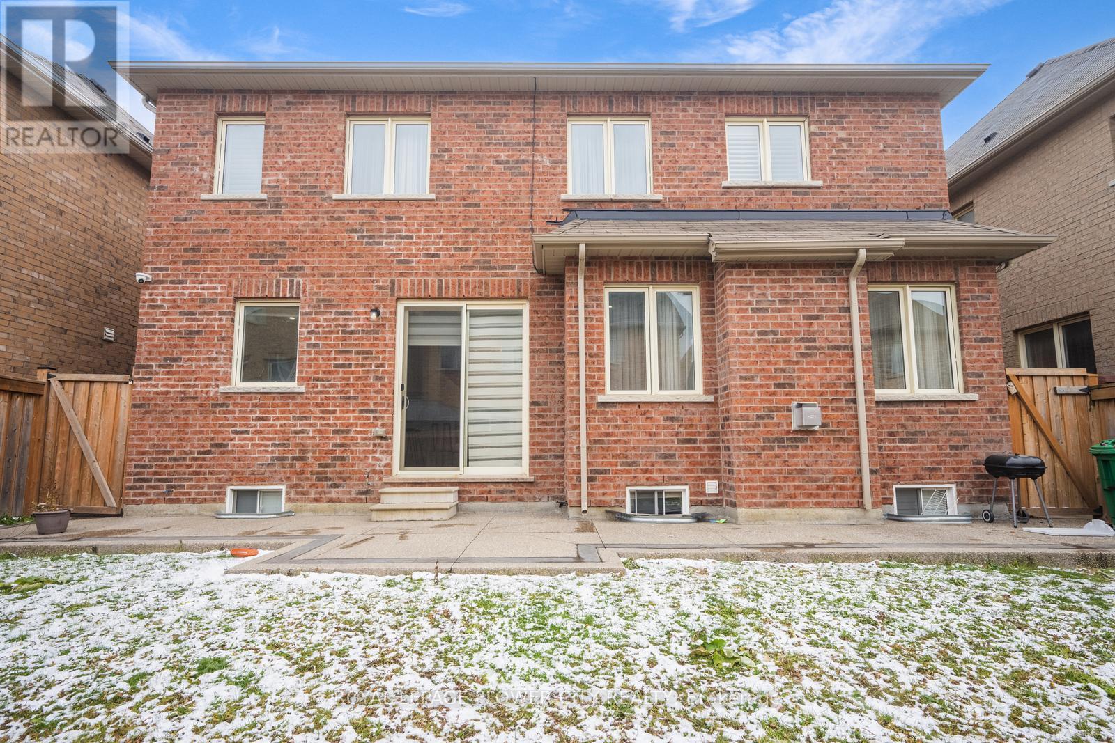 6 Villadowns Trail, Brampton (Sandringham-Wellington North), Ontario  L6R 3V5 - Photo 48 - W12597478