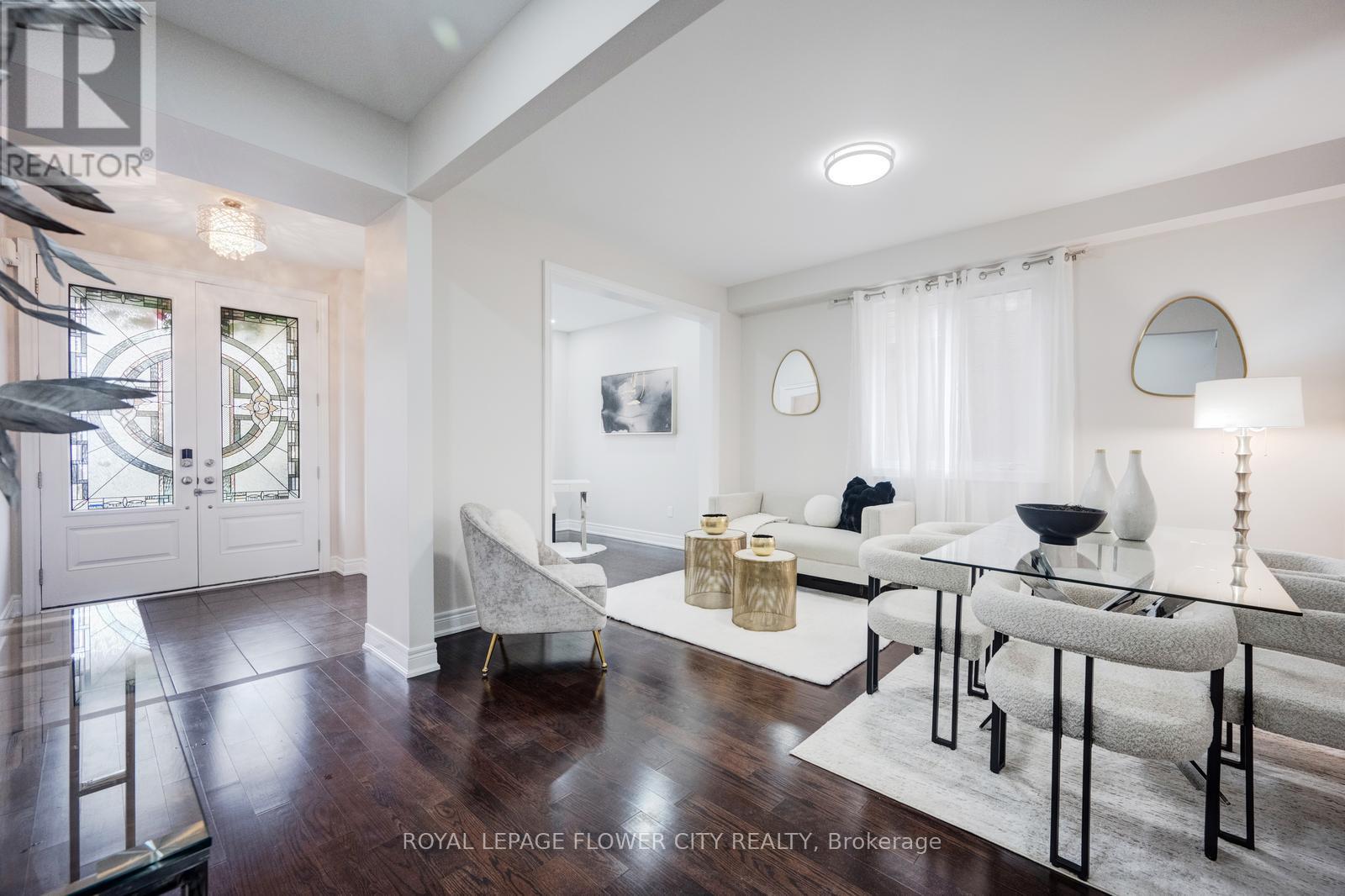 6 Villadowns Trail, Brampton (Sandringham-Wellington North), Ontario  L6R 3V5 - Photo 6 - W12597478