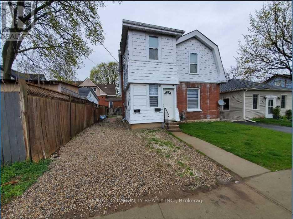 86 VICTORIA STREET, Brantford, Ontario