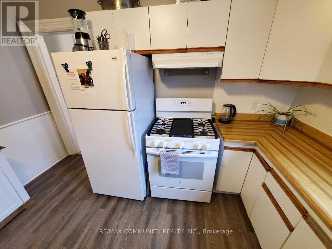 86 Victoria Street, Brantford, Ontario  N3S 3K6 - Photo 10 - X12301893