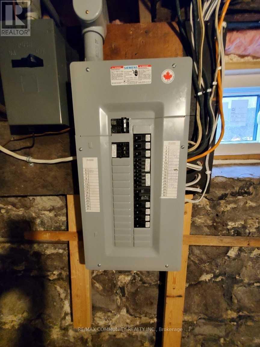 86 Victoria Street, Brantford, Ontario  N3S 3K6 - Photo 16 - X12301893