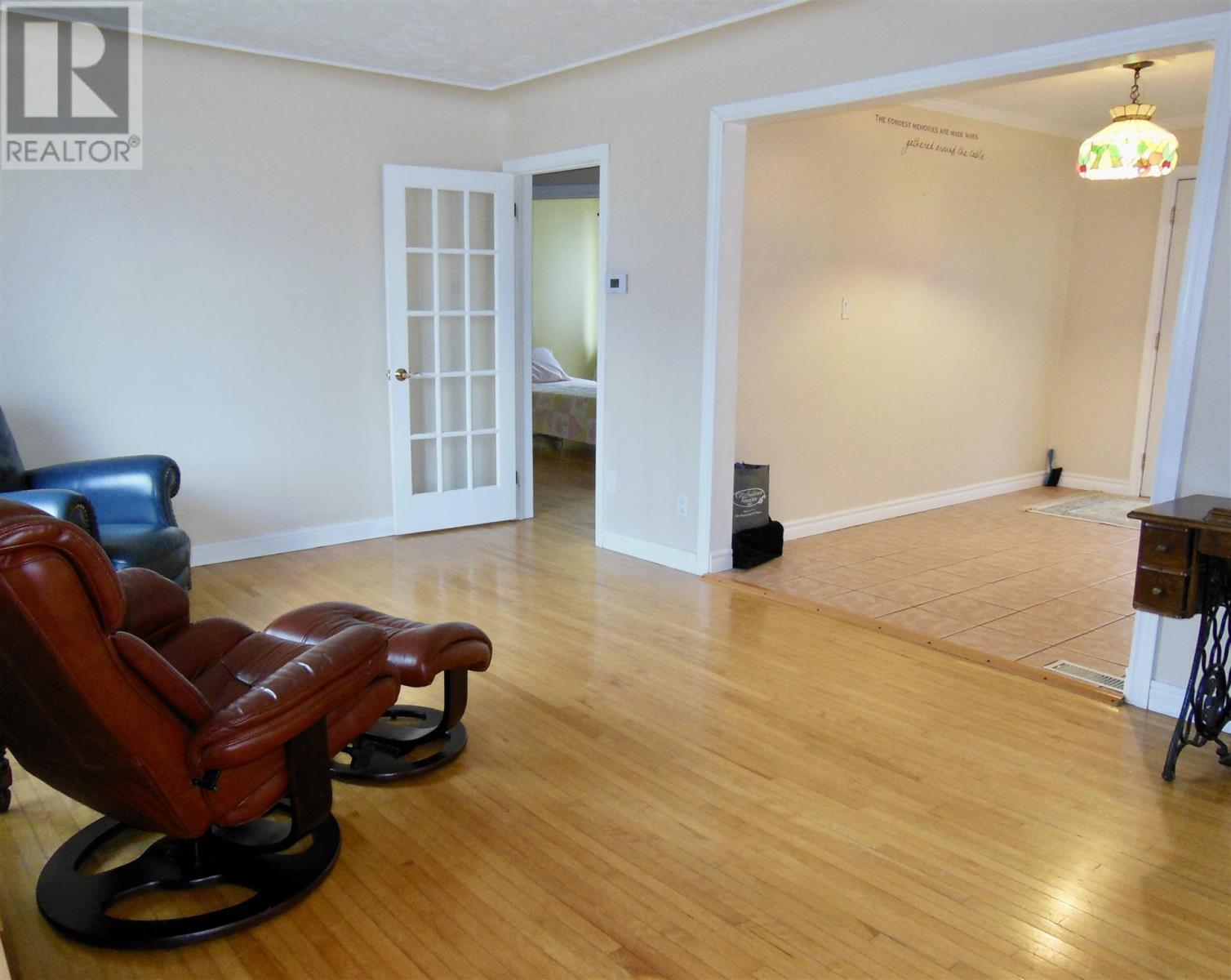 246 Lake St, Sault Ste. Marie, Ontario P6A 4B1 - Photo 17 - SM253323