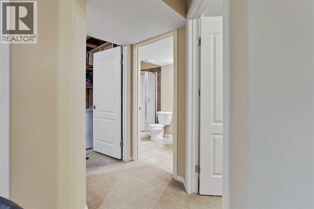 126 Silkstone Road W, Lethbridge, Alberta  T1J 2G3 - Photo 29 - A2272137