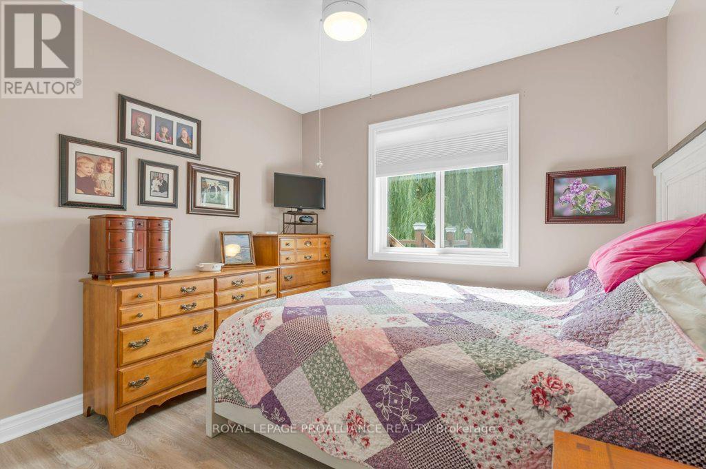 12 Stonegate Crescent, Quinte West, Ontario  K0K 2C0 - Photo 18 - X12597504