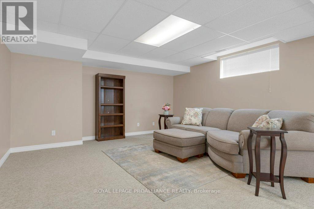 12 Stonegate Crescent, Quinte West, Ontario  K0K 2C0 - Photo 24 - X12597504