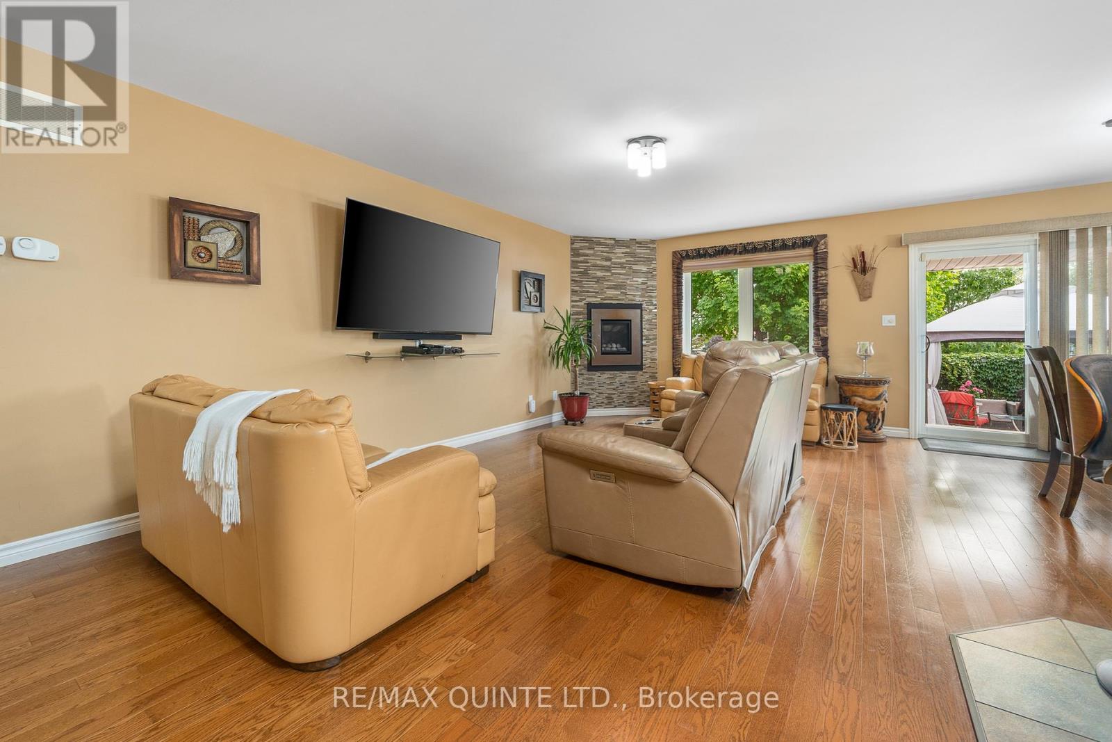 7 Chestnut Drive, Belleville (Belleville Ward), Ontario  K8N 0M9 - Photo 18 - X12597570