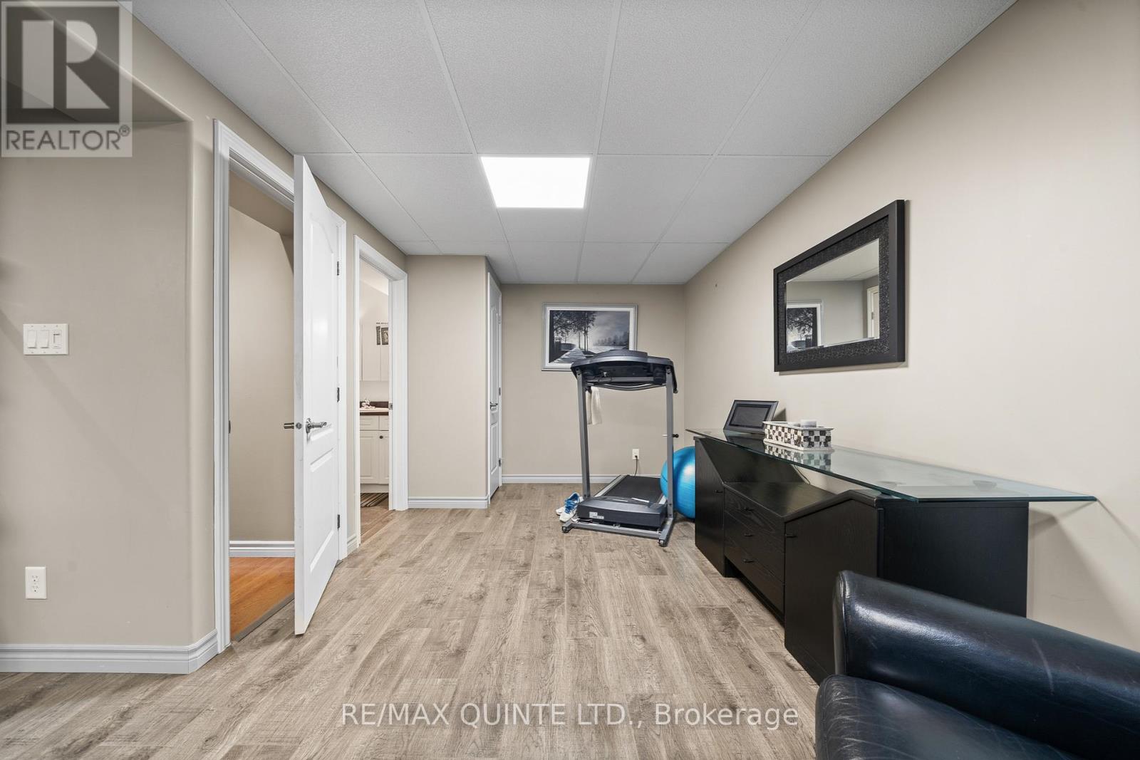 7 Chestnut Drive, Belleville (Belleville Ward), Ontario  K8N 0M9 - Photo 30 - X12597570