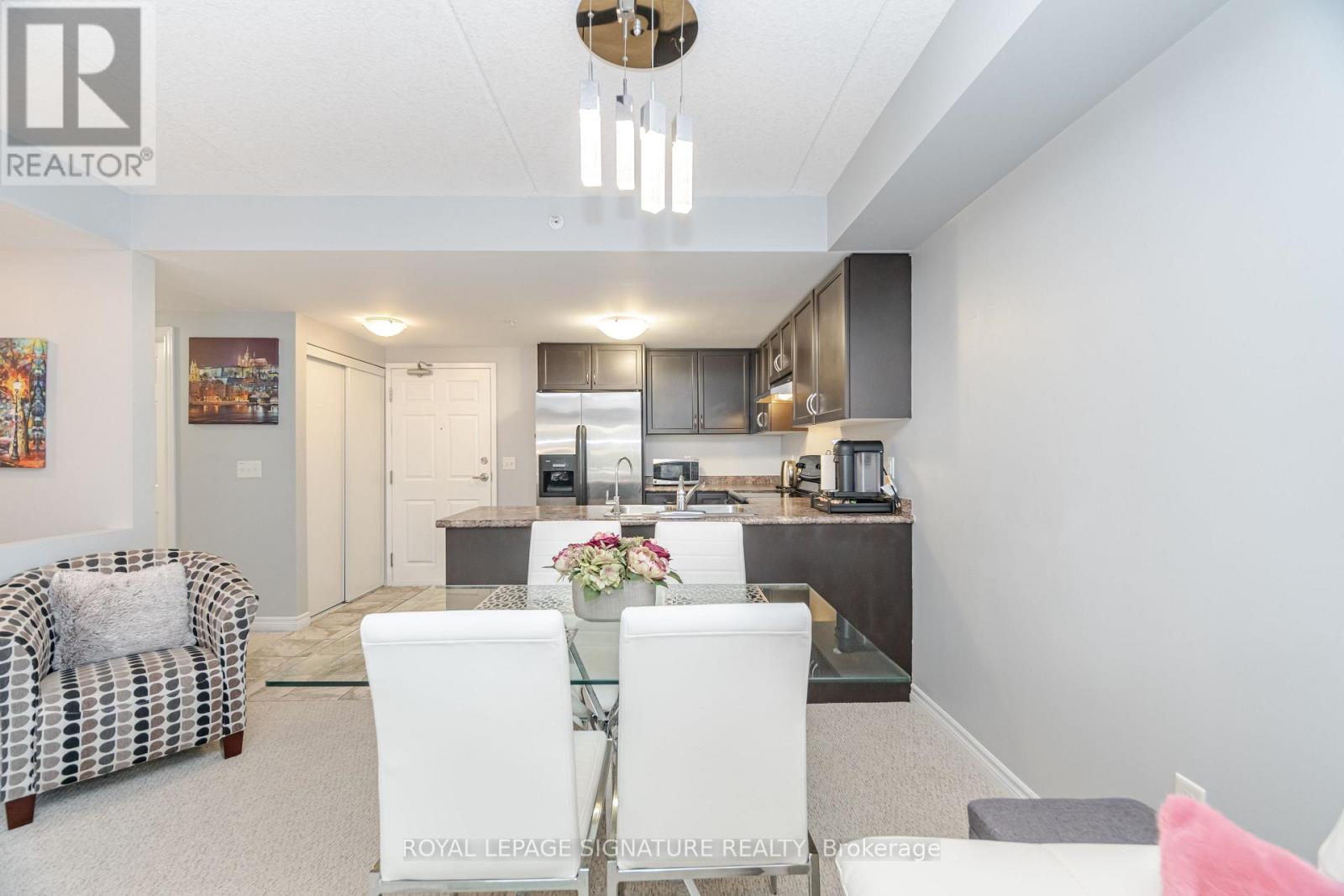 111 - 67 Kingsbury Square, Guelph (Pineridge/westminster Woods), Ontario  N1L 0L3 - Photo 5 - X12597240