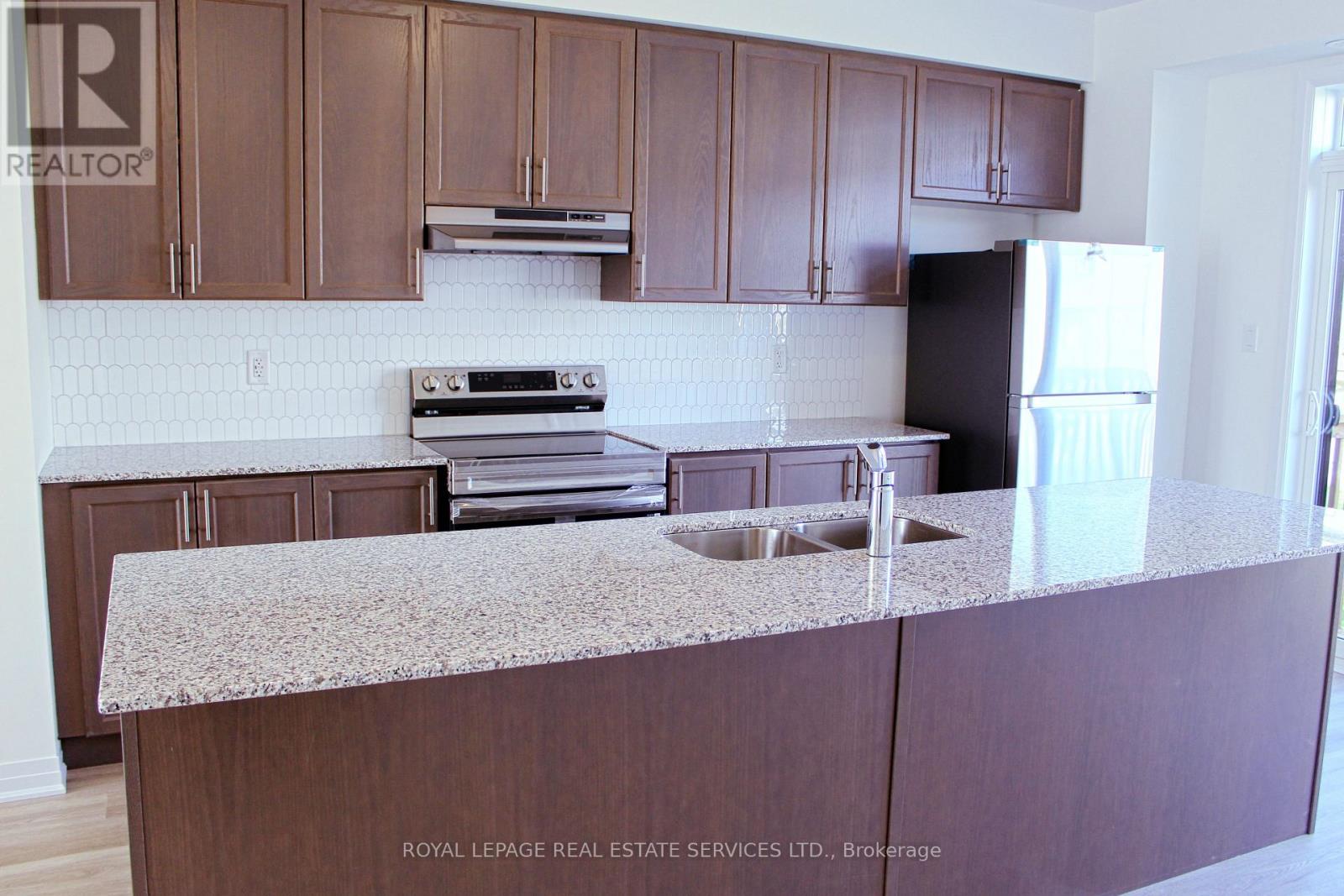 29 Greig Street, Brantford, Ontario  N3T 0Y5 - Photo 7 - X12597326