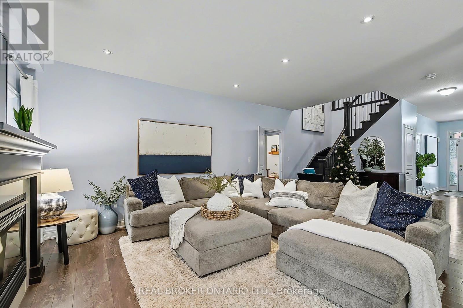 219 Walker Street, Cambridge, Ontario  N3C 2C4 - Photo 13 - X12597362