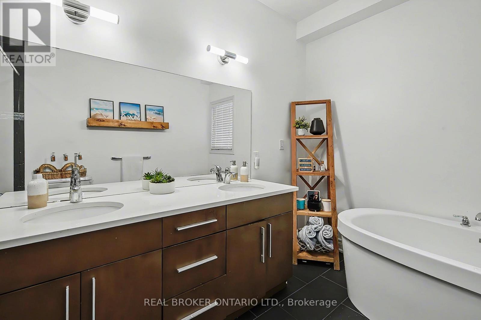 219 Walker Street, Cambridge, Ontario  N3C 2C4 - Photo 18 - X12597362