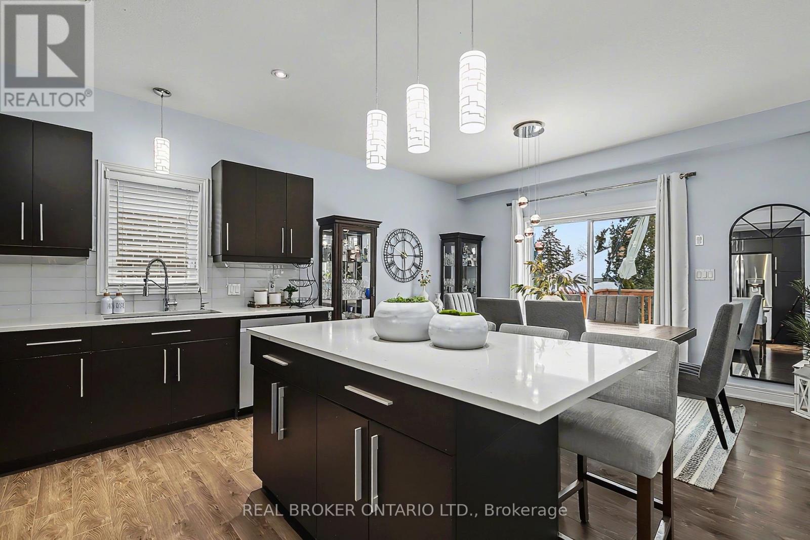 219 Walker Street, Cambridge, Ontario  N3C 2C4 - Photo 5 - X12597362