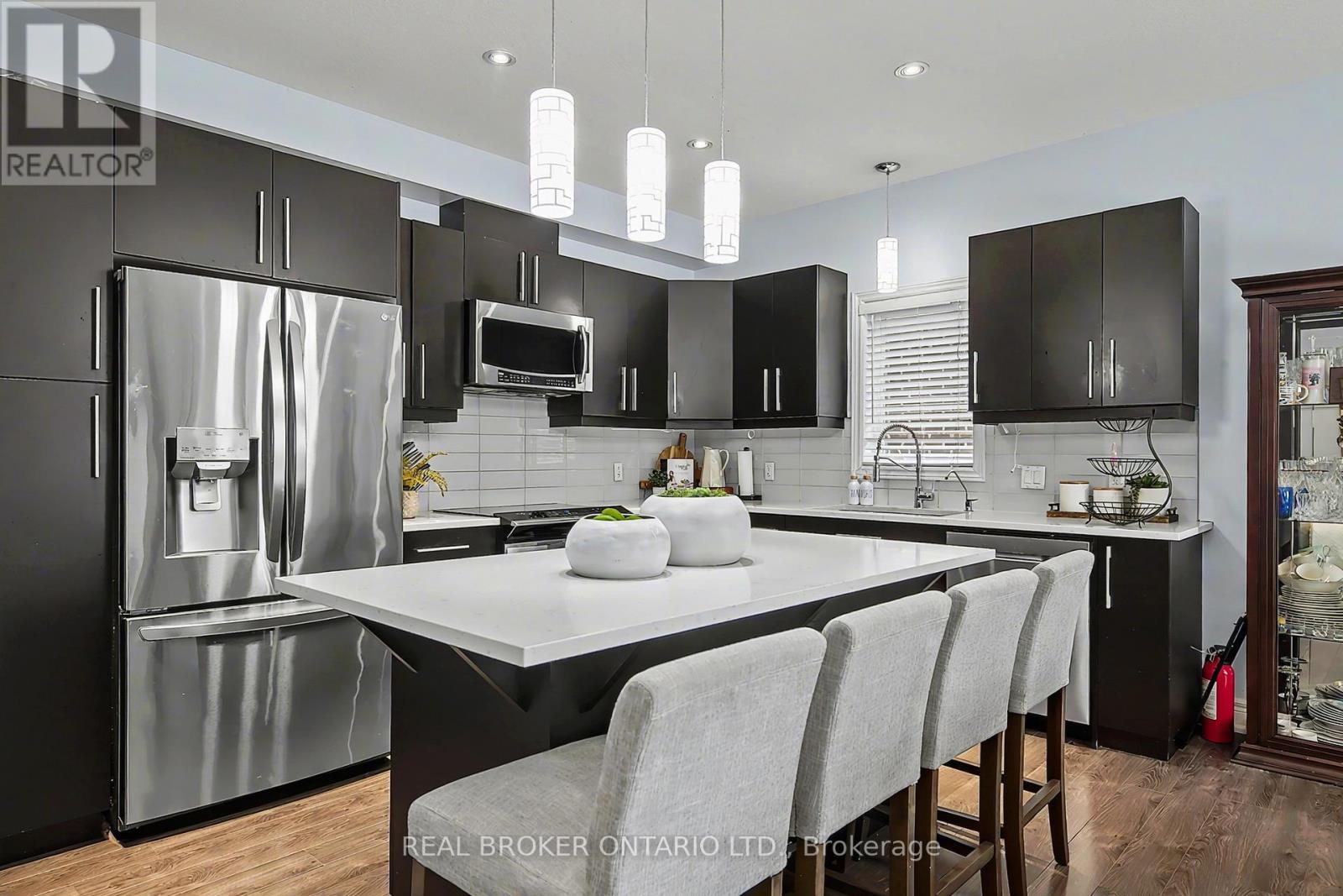 219 Walker Street, Cambridge, Ontario  N3C 2C4 - Photo 8 - X12597362