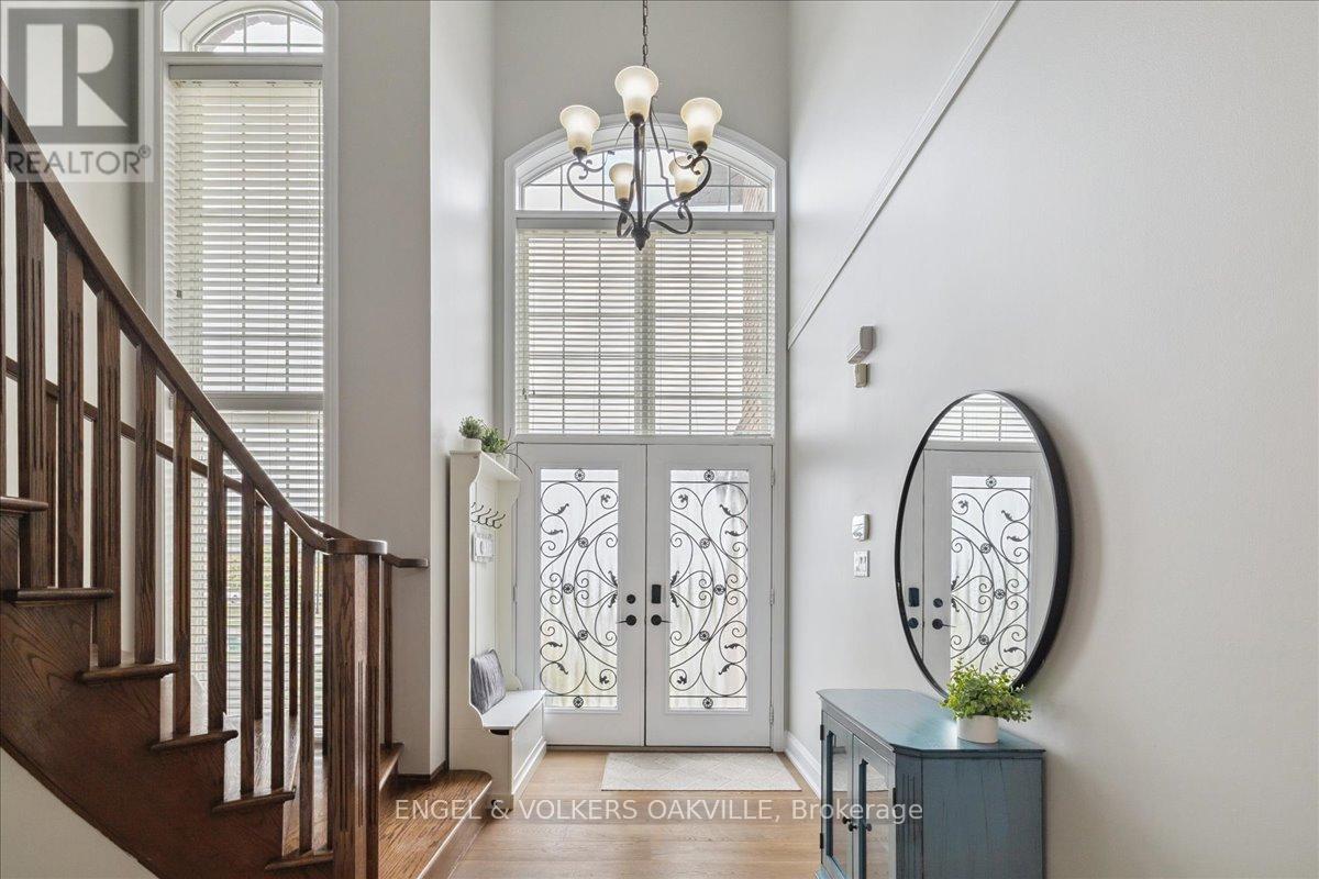 112 Fletcher Road, Hamilton, Ontario  L0R 1P0 - Photo 2 - X12597370