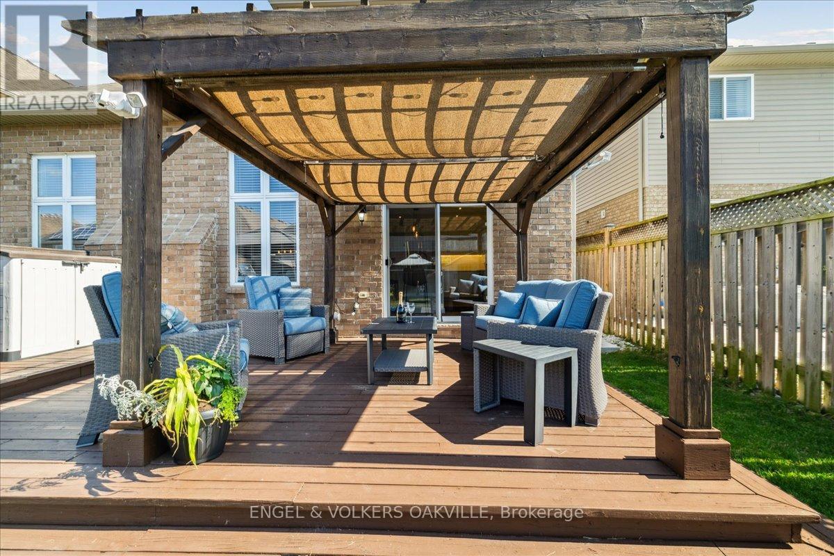 112 Fletcher Road, Hamilton, Ontario  L0R 1P0 - Photo 39 - X12597370