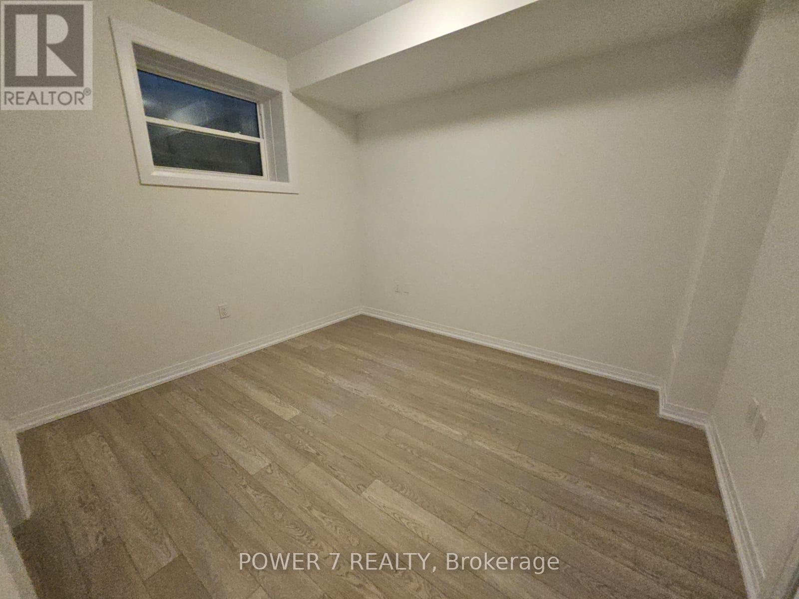 101 - 245 Crescent Bay Lane, Huntsville (Chaffey), Ontario  P1H 1B9 - Photo 7 - X12597390