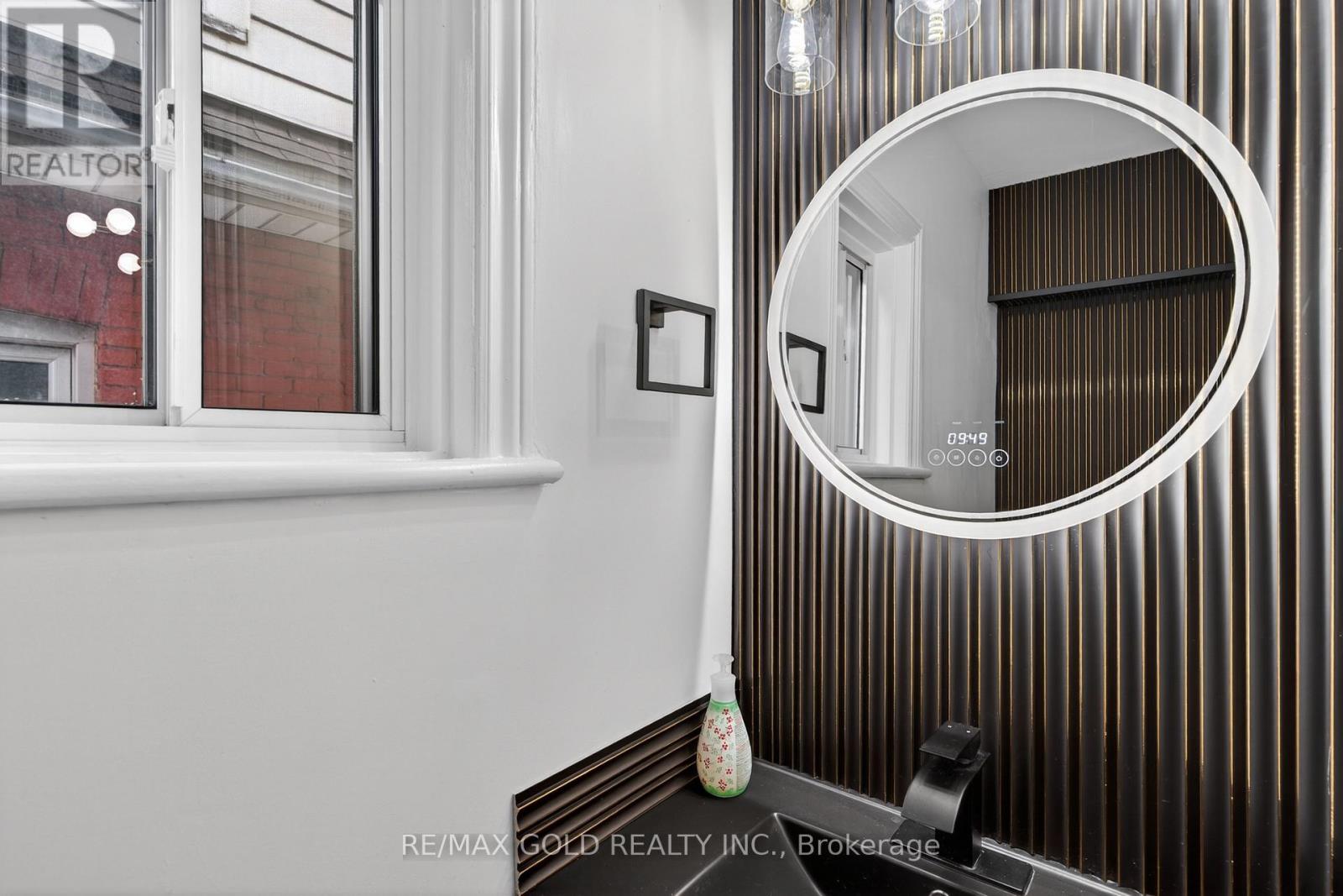 23 Edward Street, Hamilton, Ontario  L8L 2V2 - Photo 14 - X12597398