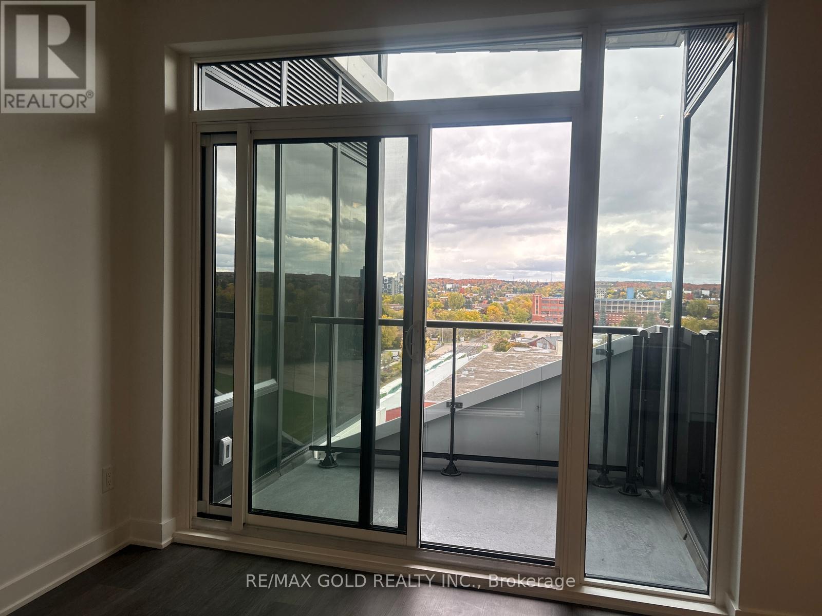 2706 - 25 Wellington Street S, Kitchener, Ontario  N2G 0G5 - Photo 4 - X12597426