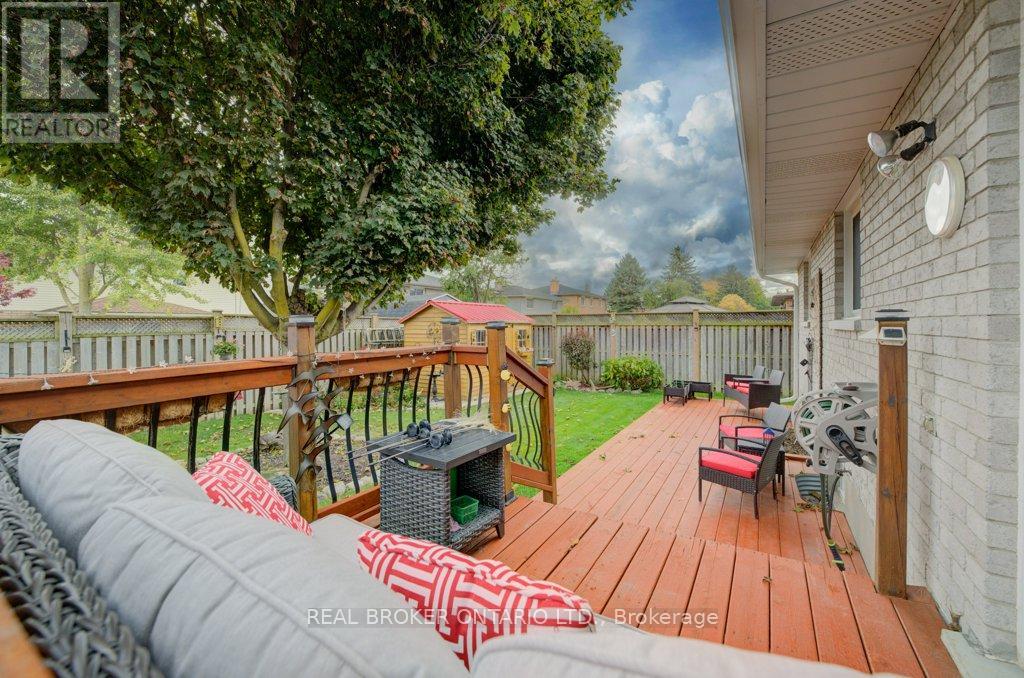 87 Southwood Drive, Cambridge, Ontario  N1S 3S3 - Photo 38 - X12597474