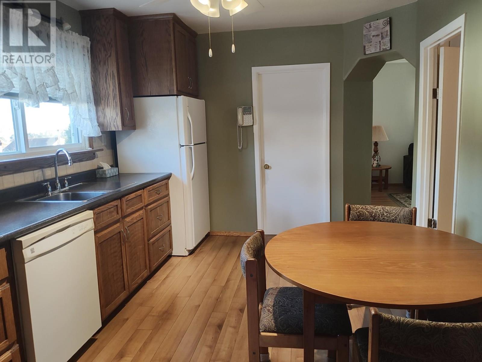 372 Montclair St, Thunder Bay, Ontario  P7A 1M6 - Photo 5 - TB253535