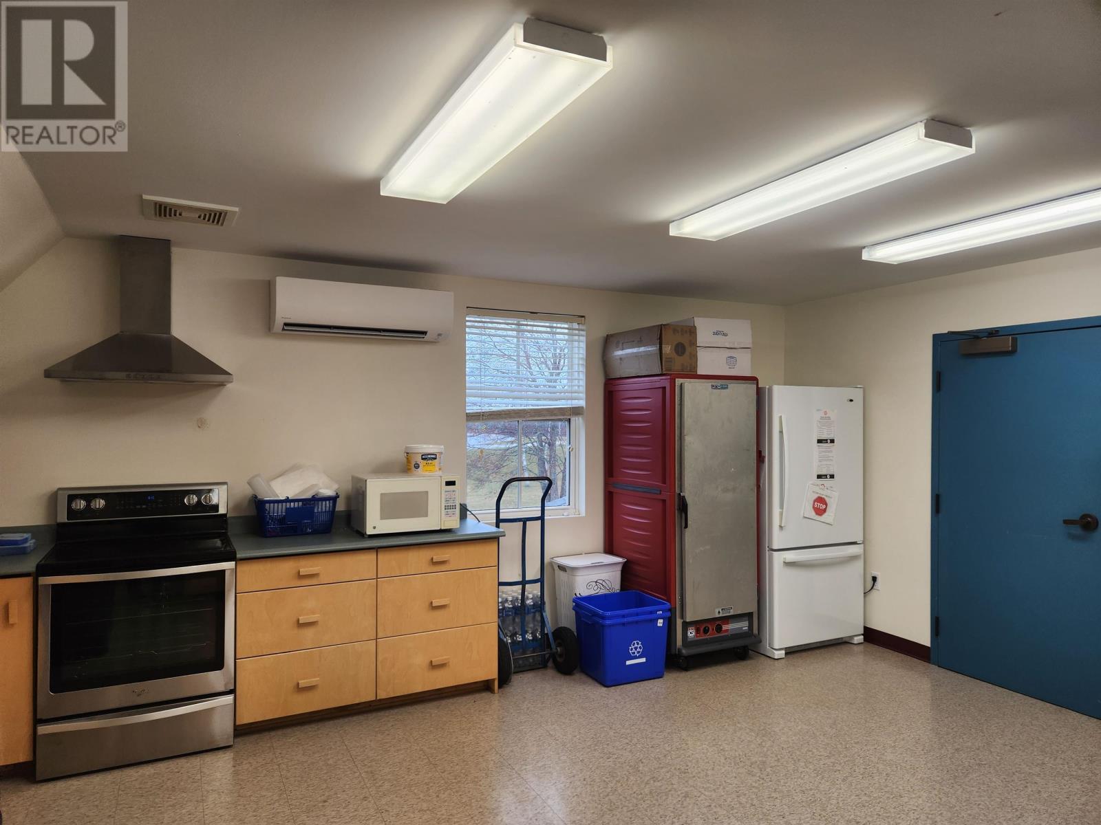 13056 Shore Road, Wood Islands, Prince Edward Island  C0A 1R0 - Photo 23 - 202528976