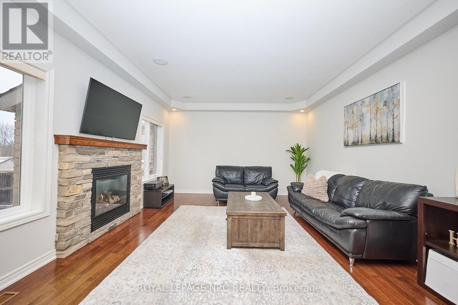 117 Creekside Drive, Welland, Ontario  L3C 0B4 - Photo 20 - X12597492