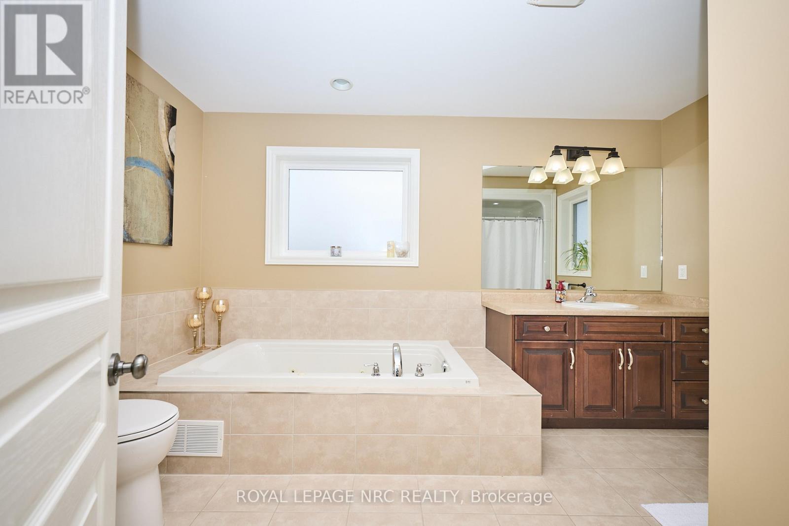 117 Creekside Drive, Welland, Ontario  L3C 0B4 - Photo 27 - X12597492