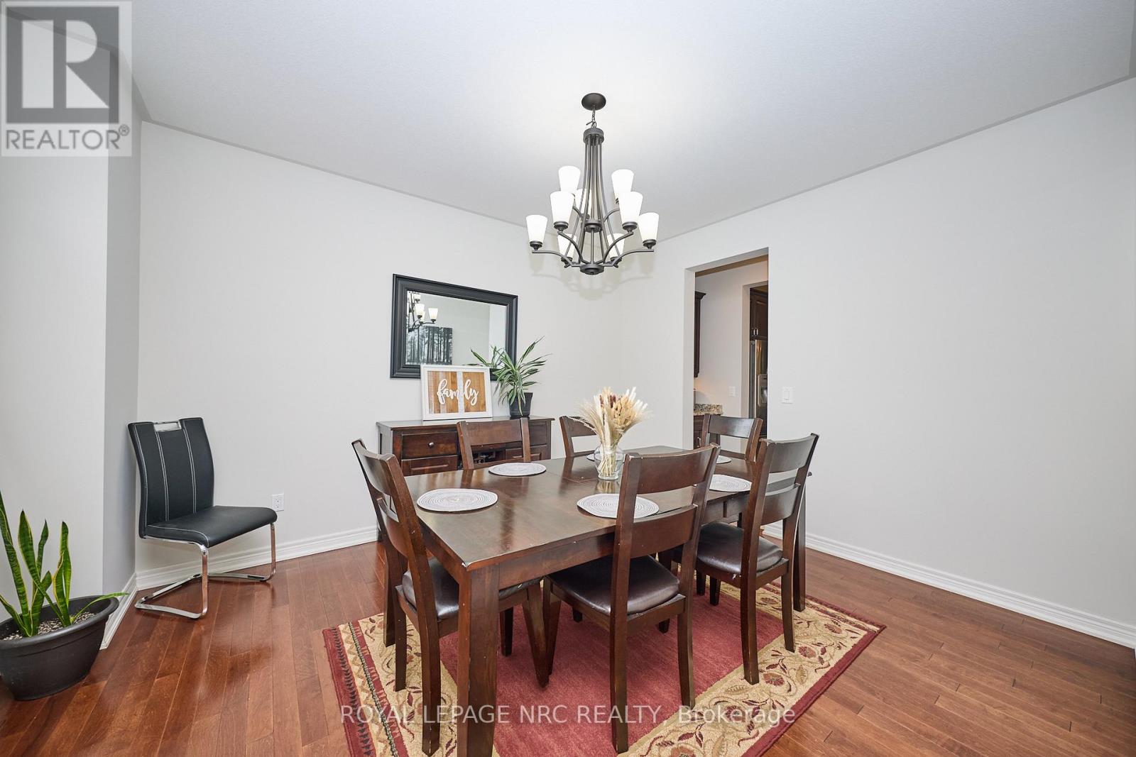 117 Creekside Drive, Welland, Ontario  L3C 0B4 - Photo 8 - X12597492