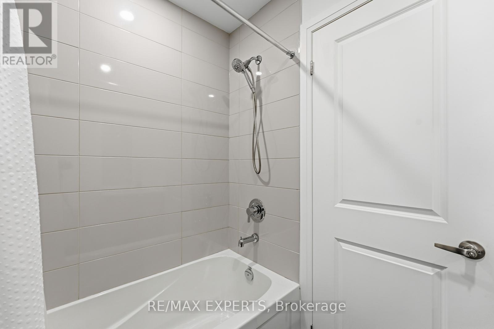 29 Persica Street, Richmond Hill (Oak Ridges), Ontario  L4E 1L3 - Photo 33 - N12597448