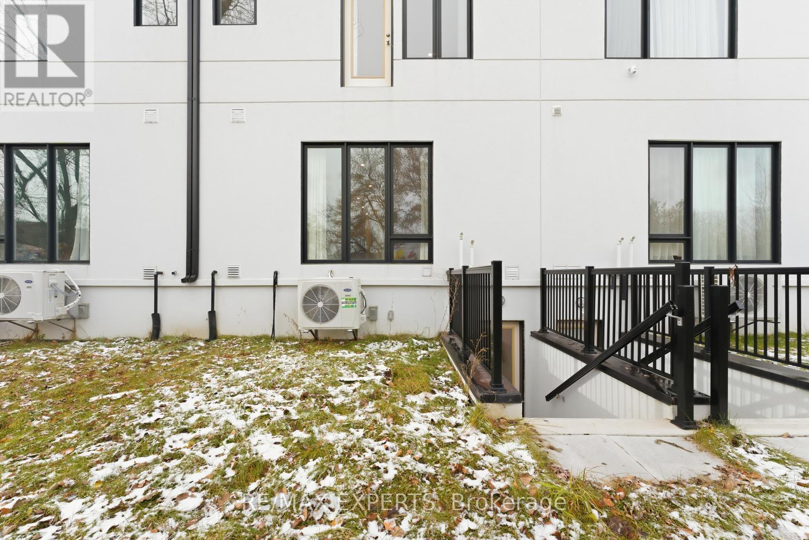 29 Persica Street, Richmond Hill (Oak Ridges), Ontario  L4E 1L3 - Photo 44 - N12597448