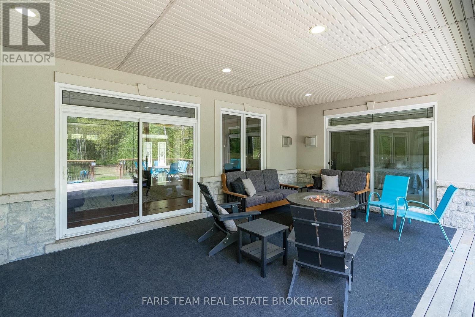 138 Knox Road E, Wasaga Beach, Ontario  L9Z 2T5 - Photo 42 - S12437128