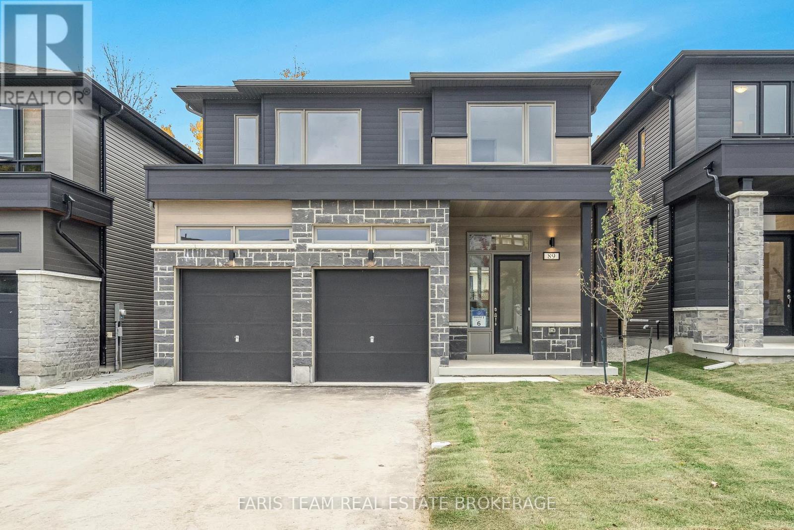 89 Berkely Street, Wasaga Beach, Ontario  L9Z 2N5 - Photo 4 - S12504566